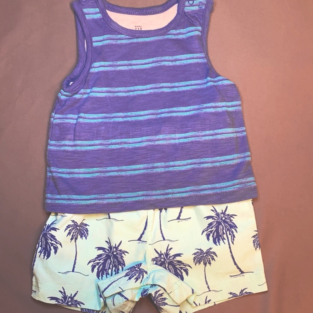 Baby Gap baby Bodysuit
